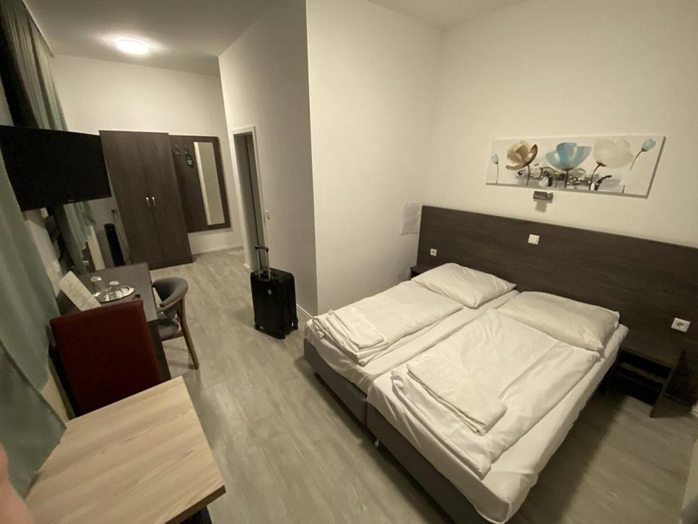 Pionier Hotel Hamburg Wandsbek Екстериор снимка