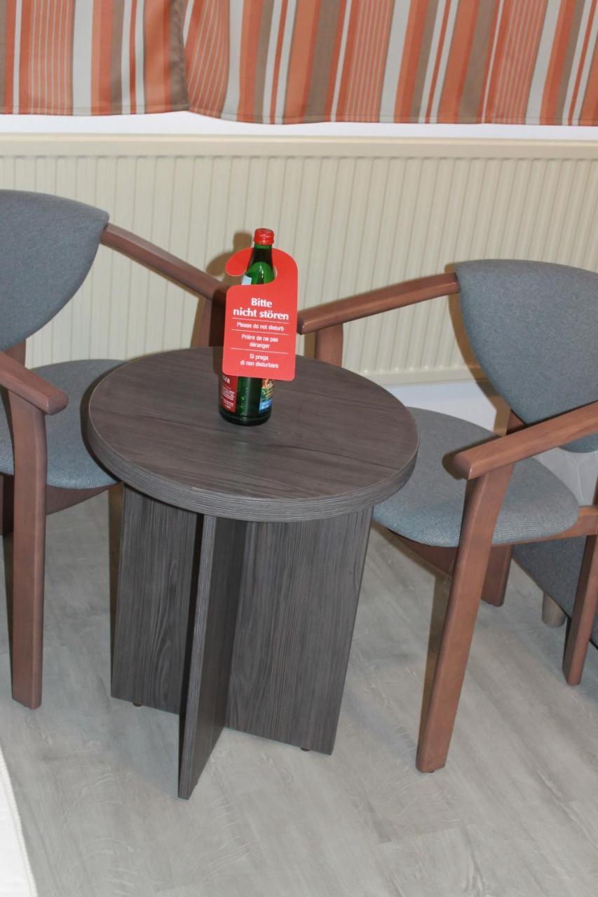 Pionier Hotel Hamburg Wandsbek Екстериор снимка