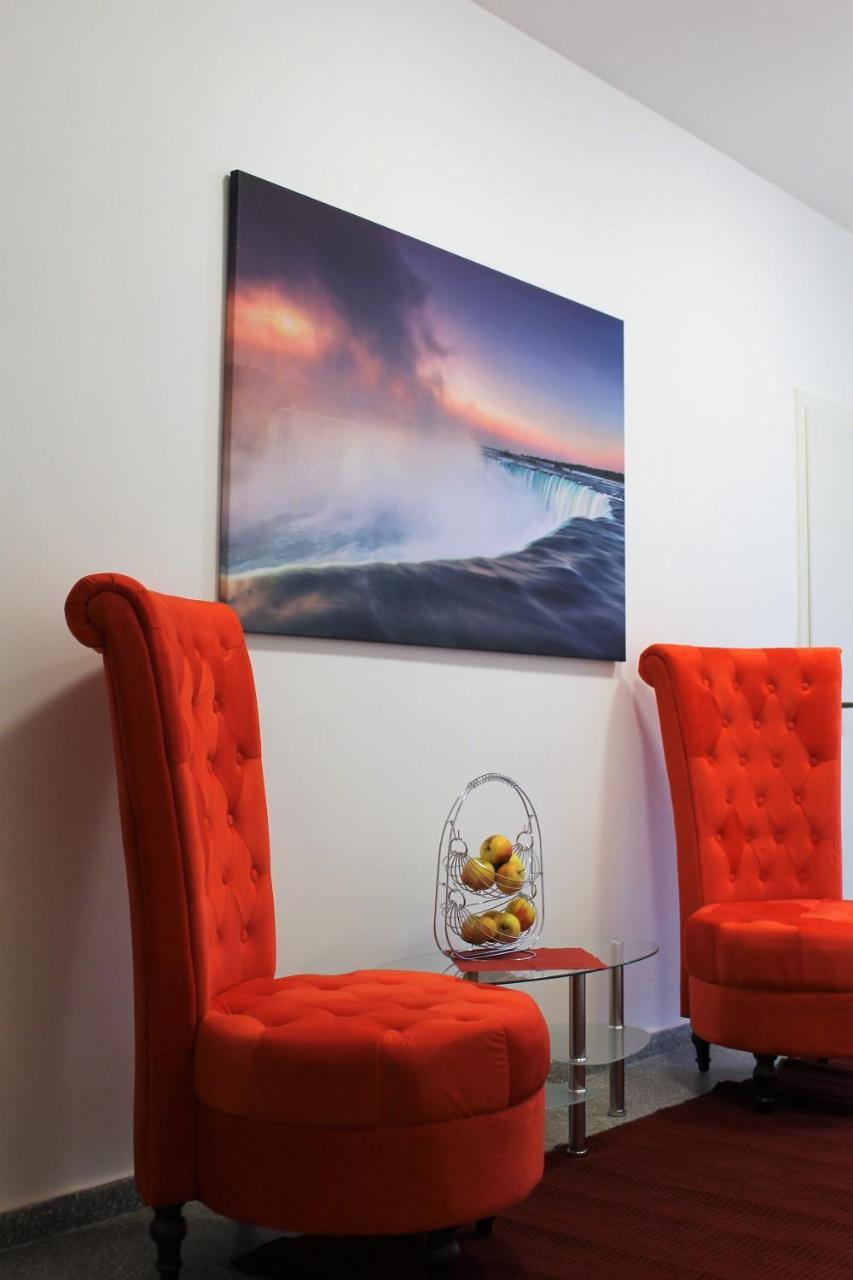 Pionier Hotel Hamburg Wandsbek Екстериор снимка