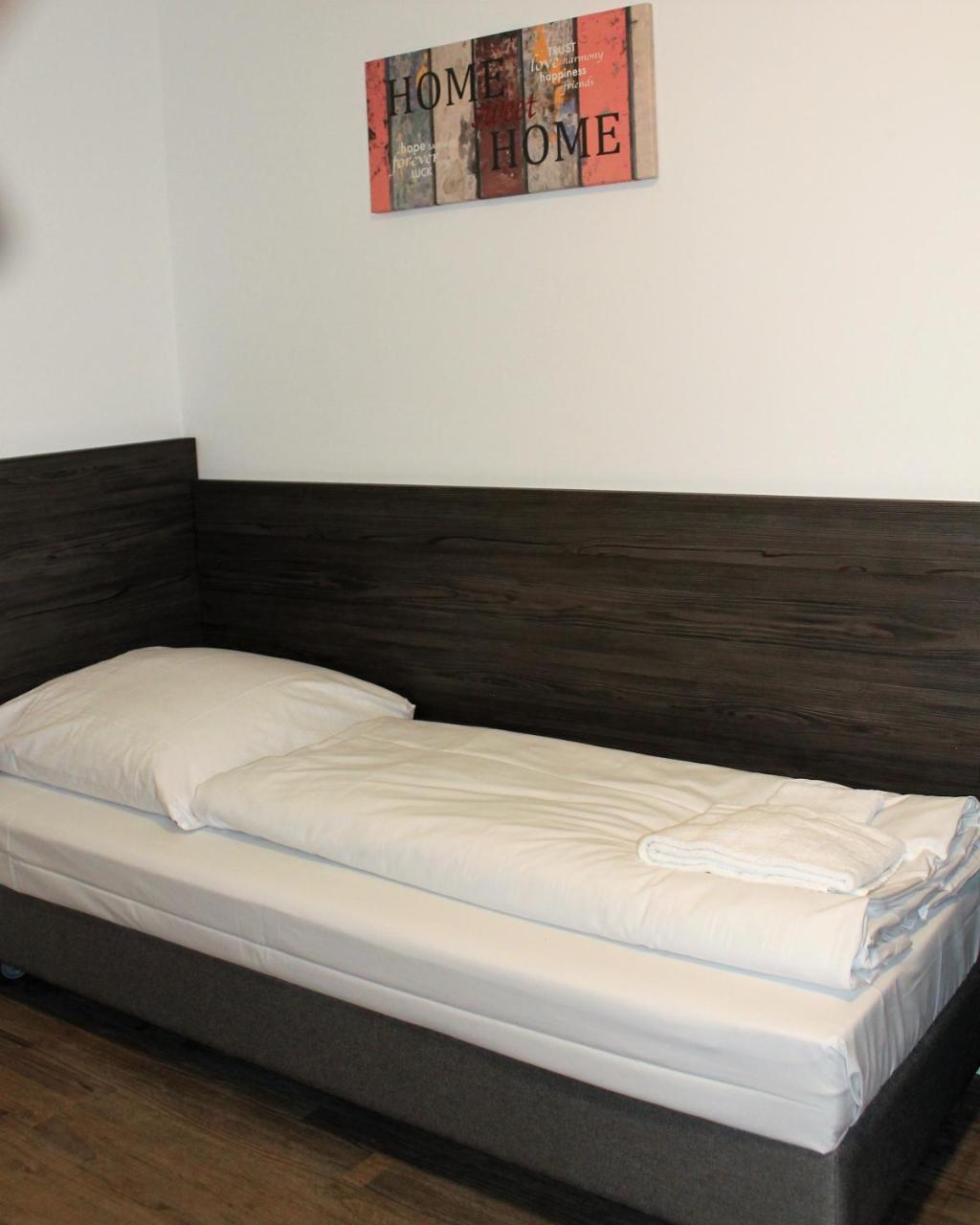 Pionier Hotel Hamburg Wandsbek Екстериор снимка